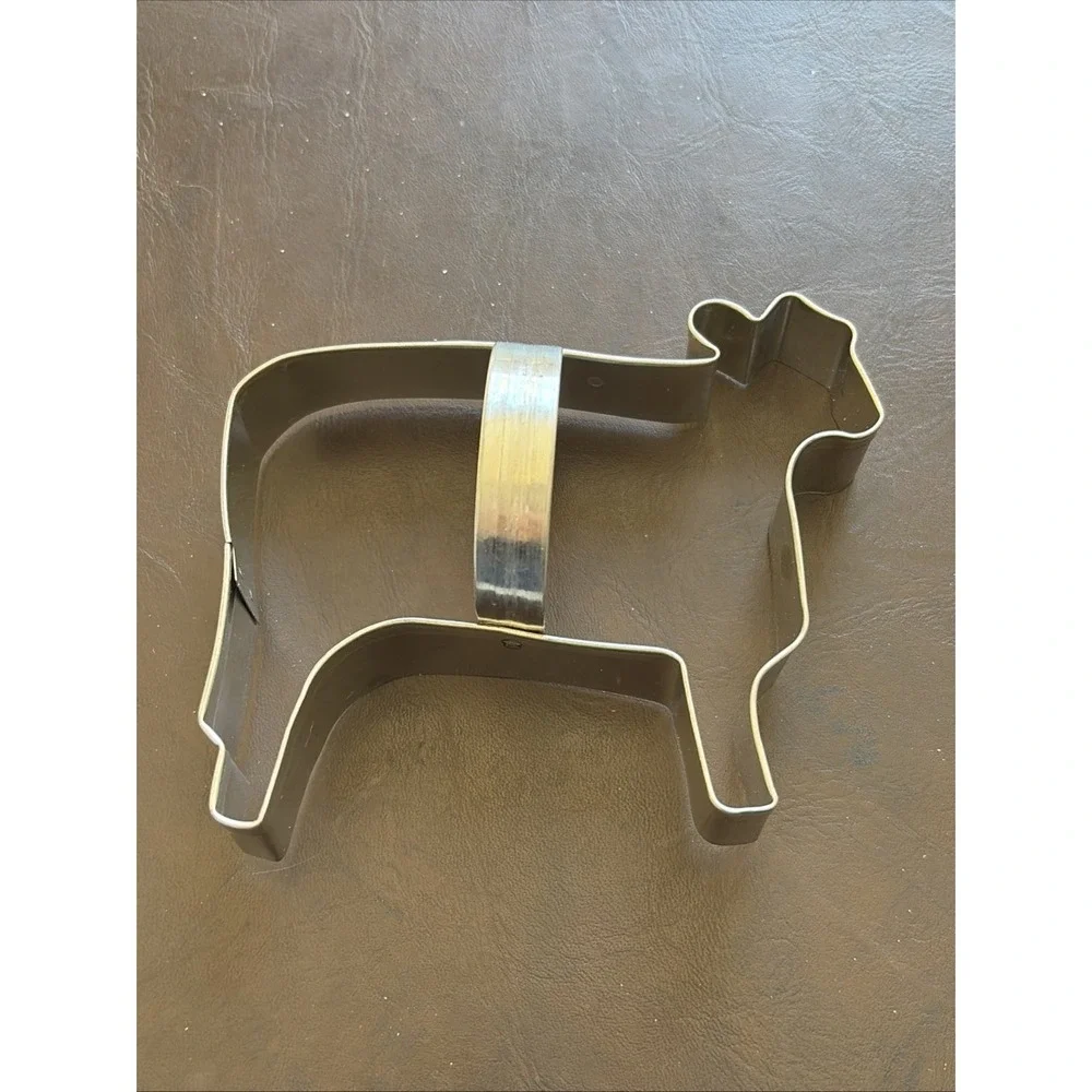 Large Metal Handle Cookie Cutter Cow 4